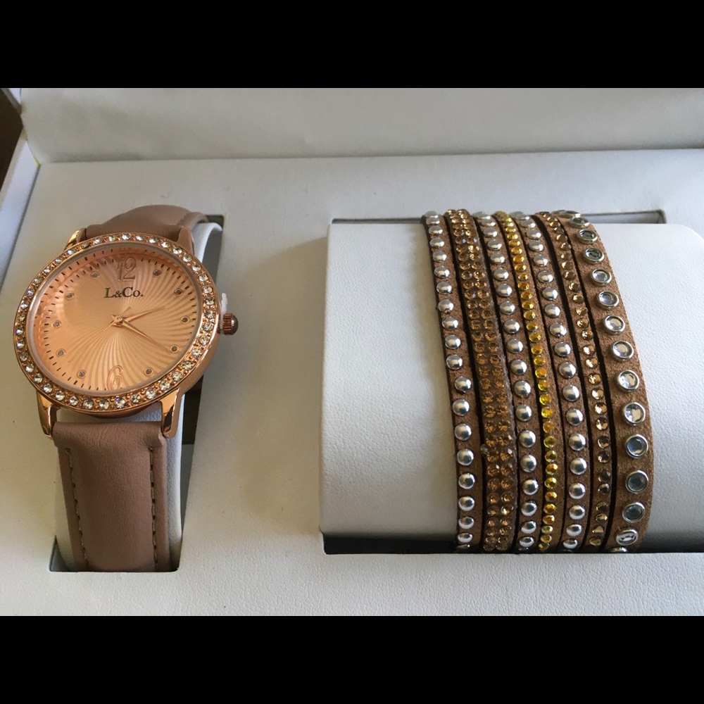 Gorgeous Rose Cold Watch and Bracelet Set
